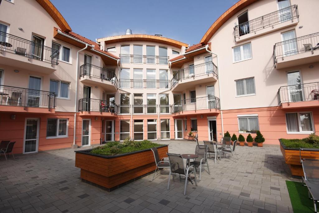Panorama Wellness Apartman Hotel Hajdúszoboszló Eksteriør bilde